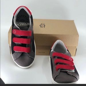 COPY - Boys Uggs shoes size 13